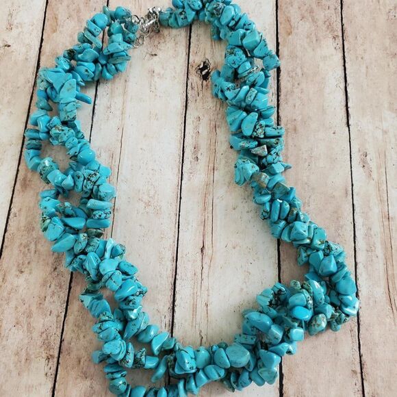 Turquoise Chip Necklace and Bracelet, Western Turquoise Jewelry Set - Picture 4 of 9